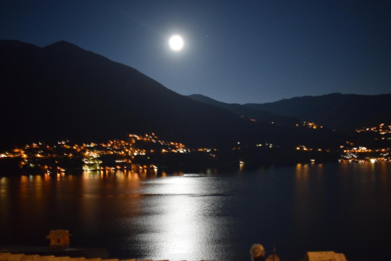 Romantic Home Stone With Amazing View Lake Of Como And Oleandra Laglio Eksteriør billede